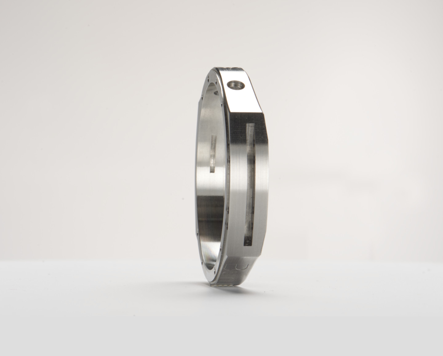 Pièce Bumotec en macro, zoom ×2, prise de vue 3D